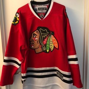 Chicago Blackhawks hockey jersey- athletic wear